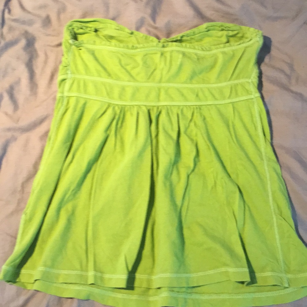 Green rose accented strapless top - Picture 3 of 5